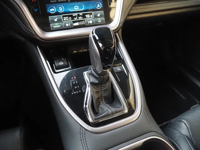 Subaru Outback 2.5i Premium AWD 2023 Benzine 19