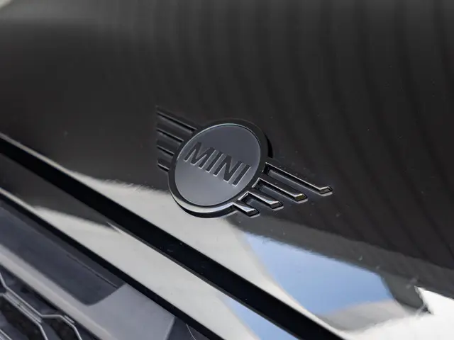 MINI Cooper Cabrio Aut. 2022 Benzine 17