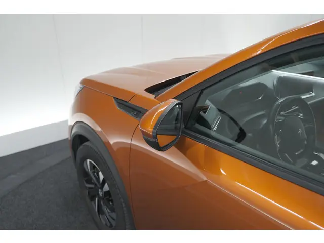Peugeot e-2008 EV Allure Pack 50 kWh 2021 Elektrisch 18