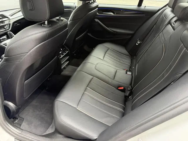 BMW 5 Serie 530i High Executive 2019 Benzine 10