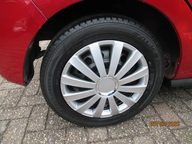 Mitsubishi Space Star 1.0 Entry 2015 Benzine 7