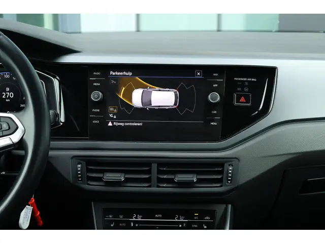 Volkswagen Polo 1.0 TSI R-Line Business 2022 Benzine 32