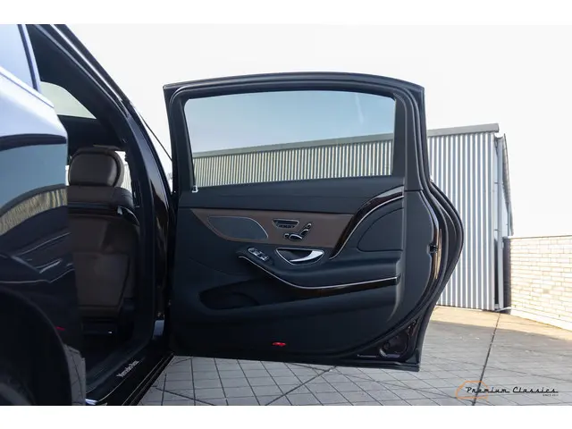 Mercedes-Benz S-Klasse 500 Maybach 2015 Benzine 54
