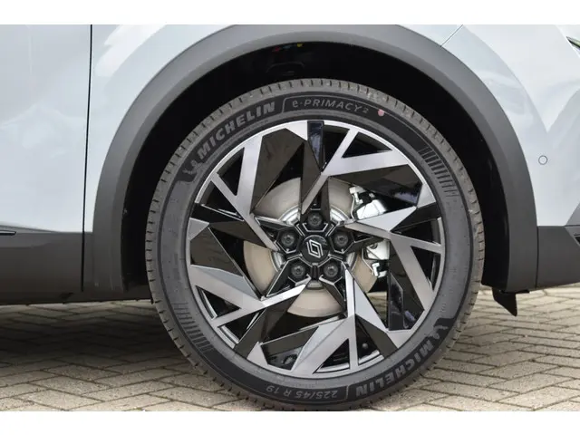 Renault Symbioz esprit Alpine 2025 Hybride Benzine 14