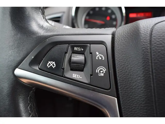 Opel Astra Sports Tourer 1.4 Turbo Blitz 2015 Benzine 14