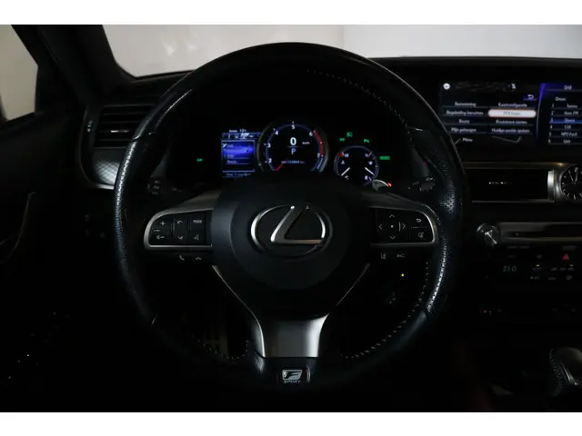 Lexus GS 300h F Sport Line 2017 Hybride Benzine 11