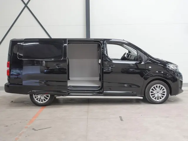 Peugeot Expert 2.0 BlueHDI 145PK L3 2023 Diesel 8