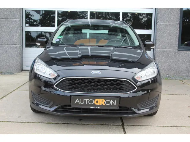 Ford Focus Wagon 1.0 Trend Edition 2015 Benzine 35