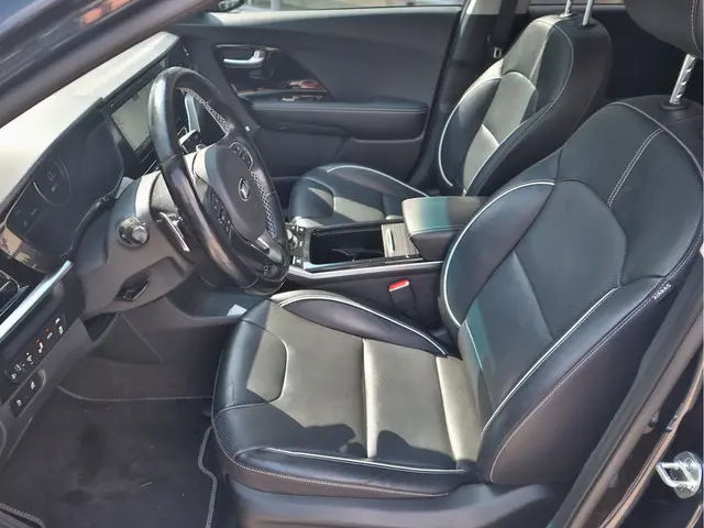Kia e-Niro ExecutiveLine 64 kWh 2020 Elektrisch 22