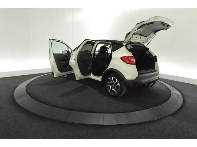 Renault Captur TCe 120 Dynamique 2017 Benzine 64
