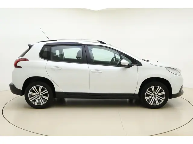 Peugeot 2008 1.2 PureTech Blue Lion 2017 Benzine 9
