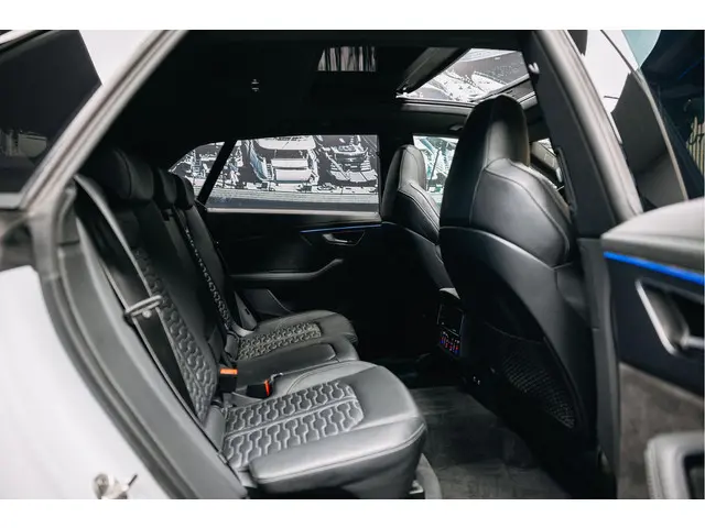 Audi RSQ8 4.0 TFSI quattro 2022 Benzine 17