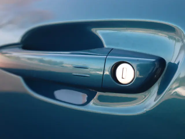 Citroën C4 Cactus 1.2 PureTech Shine 2018 Benzine 19