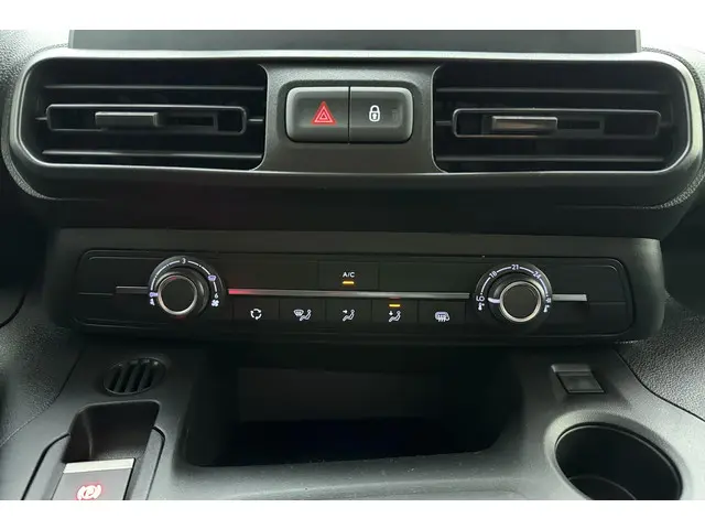 Opel Combo-e L1H1 Edition 50 kWh 2022 Elektrisch 22