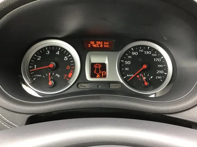 Renault Clio 1.6 Night & Day AUTOMAAT 2012 Benzine 15