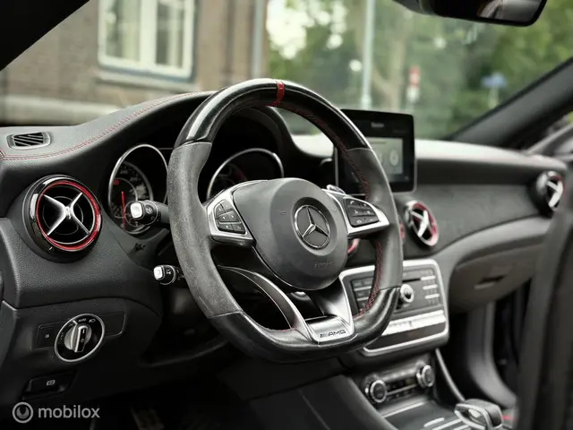 Mercedes-Benz CLA AMG 45 4MATIC Ambition 2017 Benzine 3