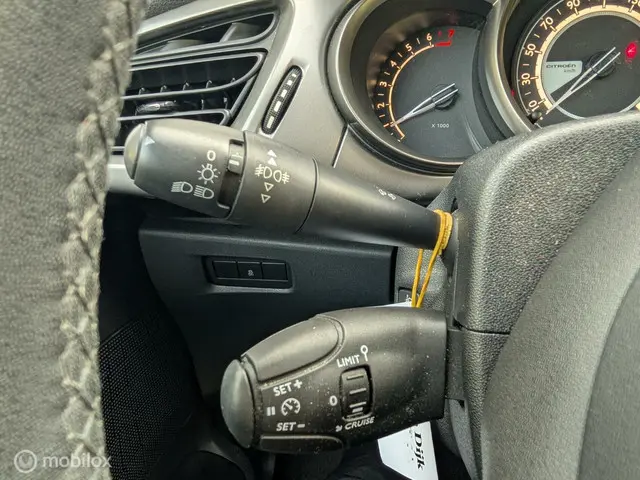 Citroën C3 1.2 PureTech Selection 2016 Benzine 20