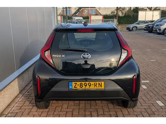 Toyota Aygo X 1.0 VVT-i MT Play 2024 Benzine 9