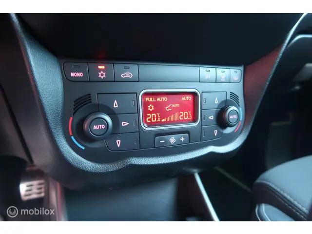 Alfa Romeo MiTo 0.9 TwinAir Junior 2015 Benzine 13