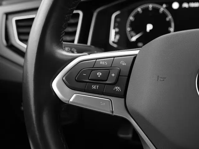 Volkswagen Polo 1.0 TSI 95pk DSG R-Line 2023 Benzine 13