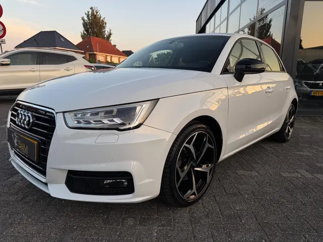 Audi A1 Sportback 1.0 TFSI Adrenalin 2017 Benzine 10