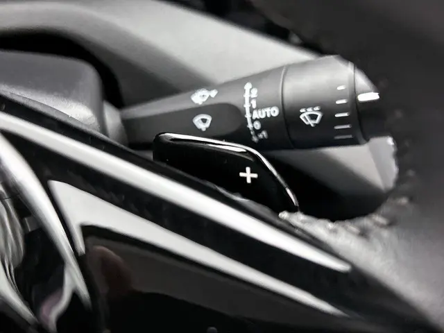 Peugeot 308 SW 1.2 130PK AUT. Business 2022 Benzine 15