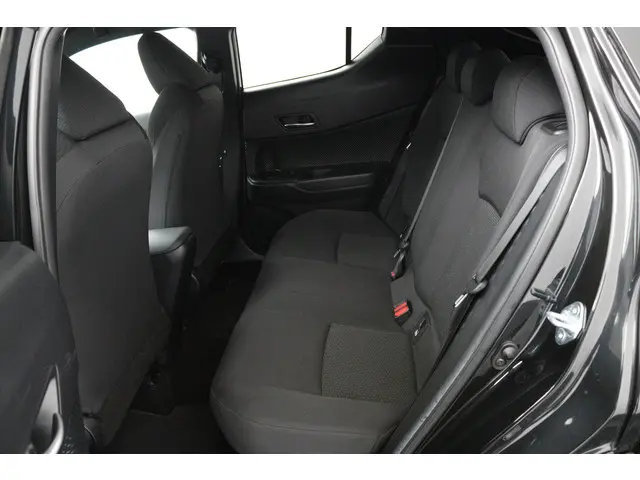 Toyota C-HR 1.8 Hybrid Style 2019 Hybride Benzine 18