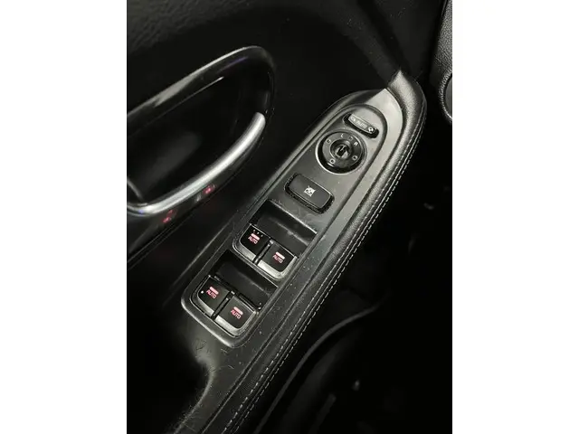 Kia Carens 2.0 GDi Business Pack 2014 Benzine 24