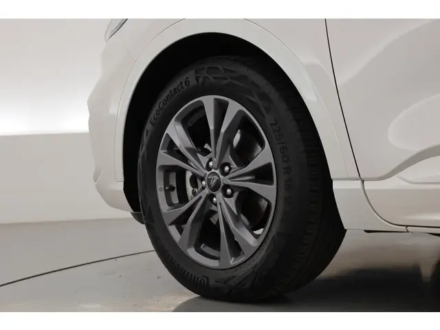 Ford Kuga 2.5 MHEV ST-Line 190pk 2022 Hybride Benzine 35