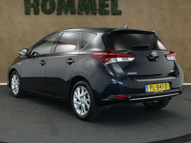 Toyota Auris 1.8 Hybrid Dynamic 2017 Hybride Benzine 12