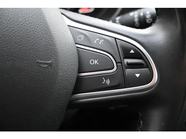 Renault Kadjar TCe 140 Intens 2021 Benzine 24