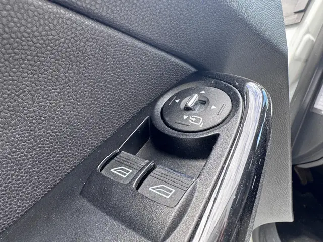 Ford Fiesta 1.0 EcoBoost Titanium 2012 Benzine 10