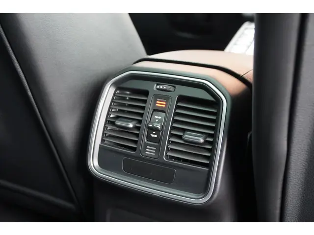 Porsche Macan 2.0 2018 Benzine 48