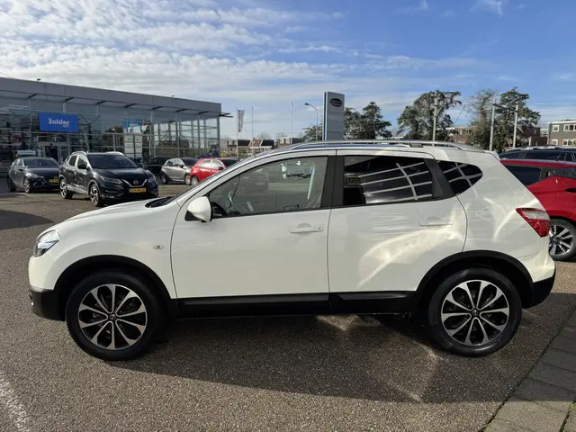 Nissan QASHQAI 1.6 Connect Edition 2013 Benzine 4