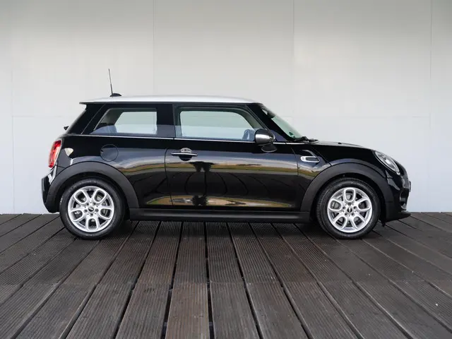 MINI 3-Deurs Cooper 2018 Benzine 4