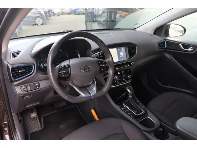 Hyundai IONIQ 1.6 GDi COMFORT AUT. 2018 Hybride Benzine 3
