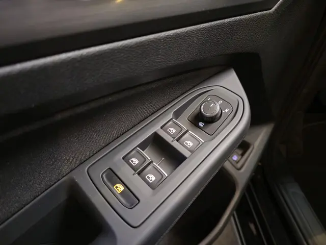 Volkswagen Golf 1.4 eHybrid Style 2020 Hybride Benzine 31