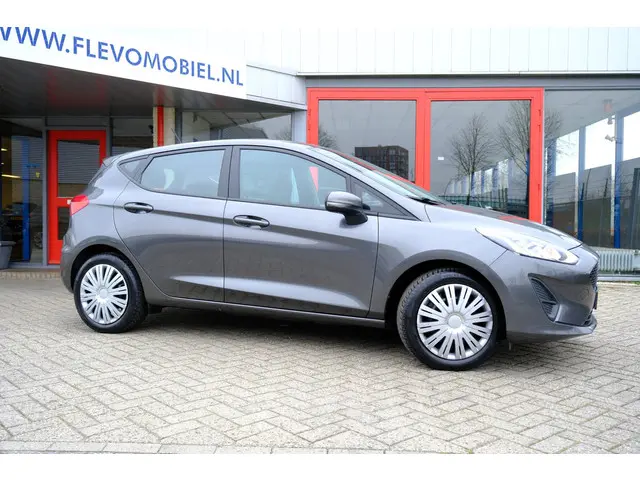 Ford Fiesta 1.1 Trend 5-drs Navi|Cruise|Airco 2018 Benzine 4