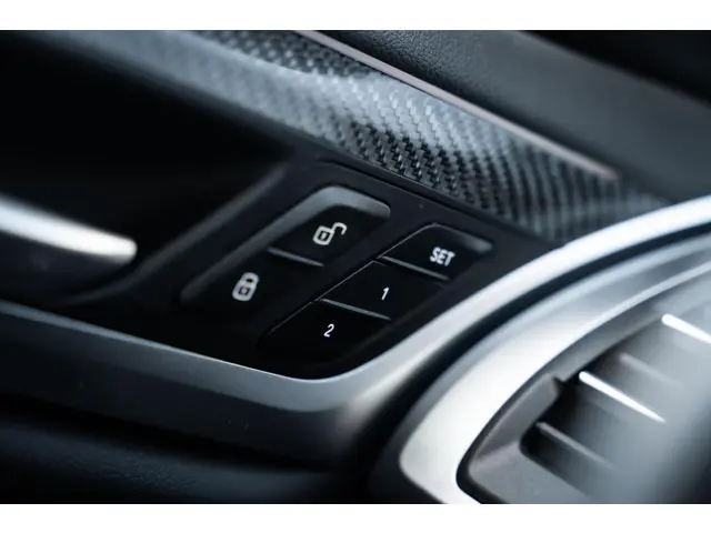 BMW X4 xDrive20i High Executive 2022 Benzine 33