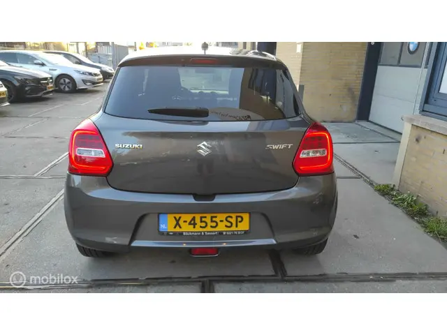 Suzuki Swift 1.0 Stijl 2017 Benzine 4
