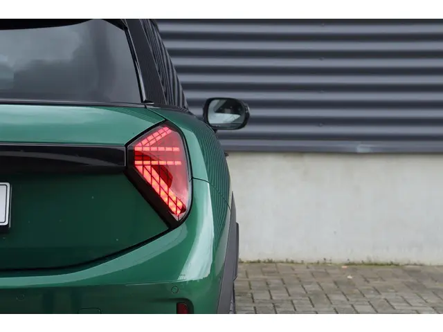 MINI 3-Deurs Cooper C 2024 Benzine 35