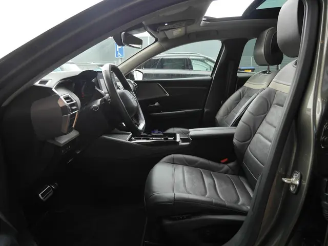 Citroën C5 X 1.6 180PK PureTech Shine 2022 Benzine 8