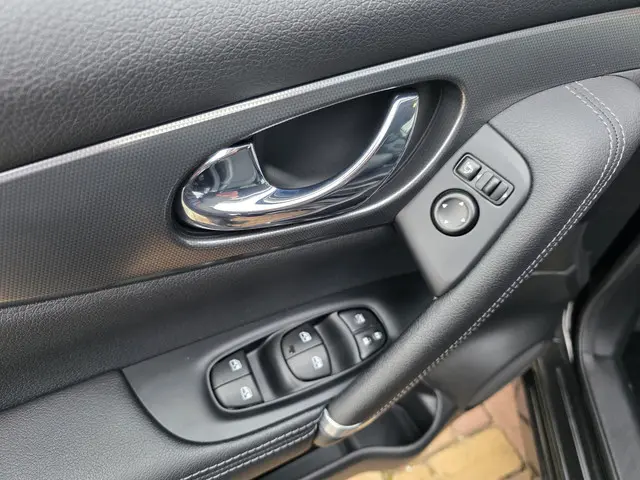 Nissan QASHQAI 1.3 DIG-T Tekna,mooie auto 2019 Benzine 19