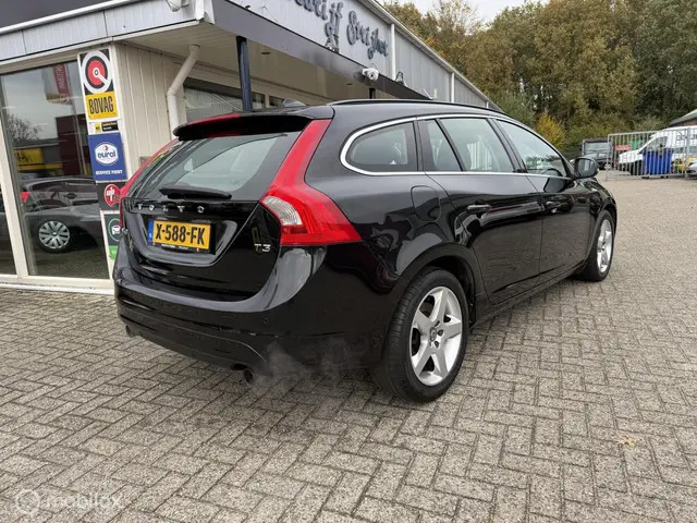 Volvo V60 1.6 T3 Momentum 2015 Benzine 5