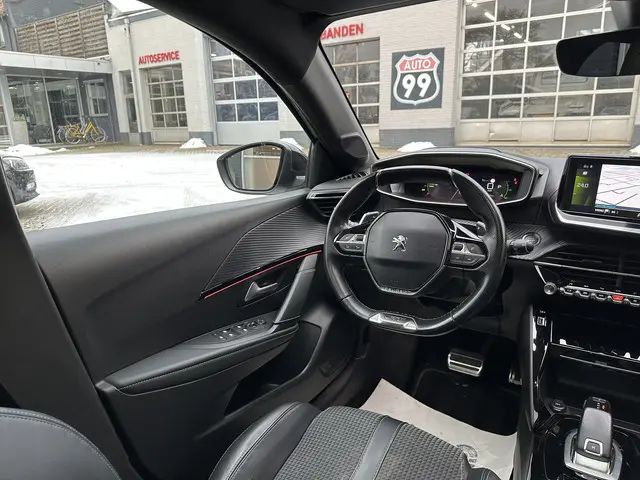 Peugeot 208 1.2 PureTech GT-Line 2020 Benzine 17