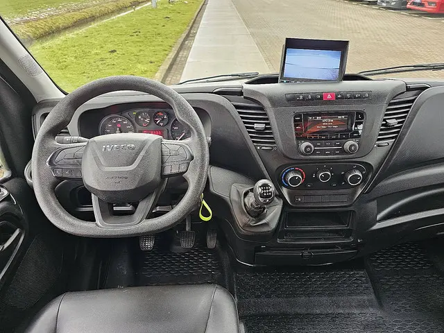 Iveco Daily 35C16 2023 Diesel 8