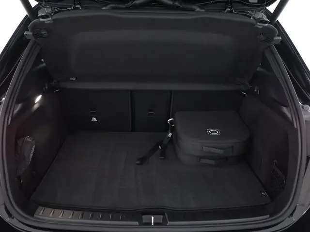 Mercedes-Benz EQA 250 AMG Line 67 kWh 2024 Elektrisch 33