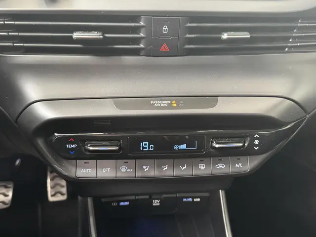 Hyundai Bayon 1.0 T-GDI Premium 2022 Benzine 25