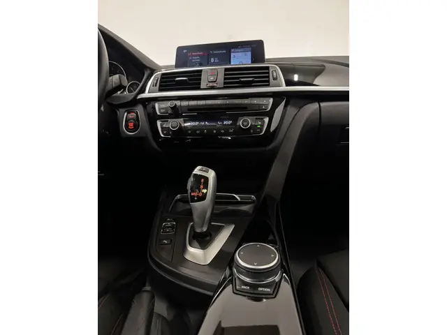BMW 3 Serie 340i Touring Sportline 340i 2019 Benzine 19