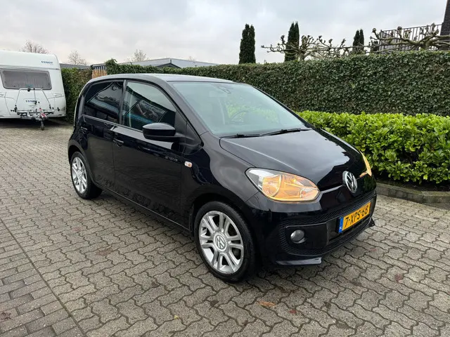 Volkswagen up! 1.0 sport up! 2014 Benzine 21